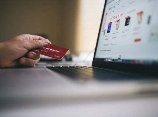 5 tips til at låne penge online og administrere din gæld
